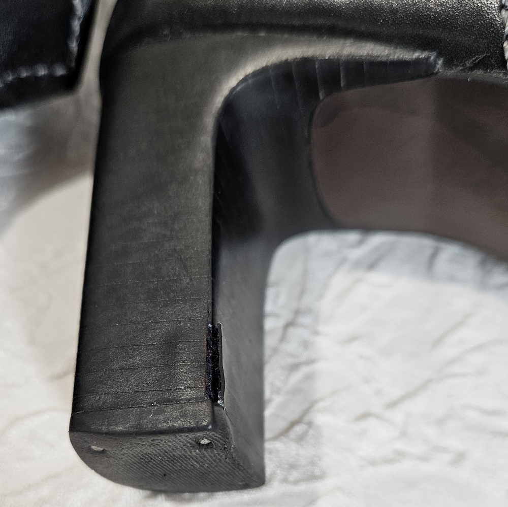 Andiamo Sassy Black Leather Booties - Picture 13 of 14